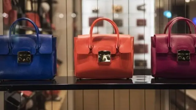 क्रिस्टीन ली ने इस रकम का बड़ा हिस्सा लग्ज़री चीजों पर खर्च कर डाला