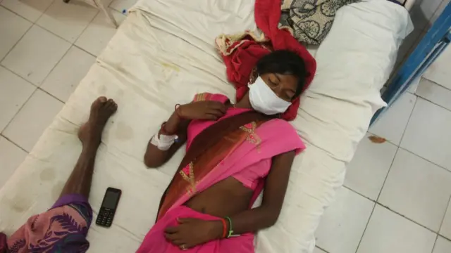 बीमार महिला