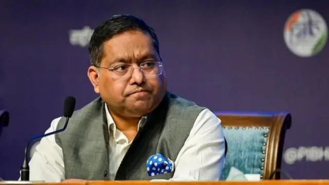 షేక్ హసీనా, బంగ్లాదేశ్, భారత్, రాజకీయాలు