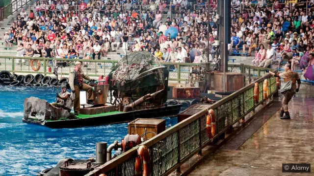 Atração Waterworld: A Live Sea War Spectacular, da Universal Studios