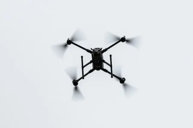 டிரோன்