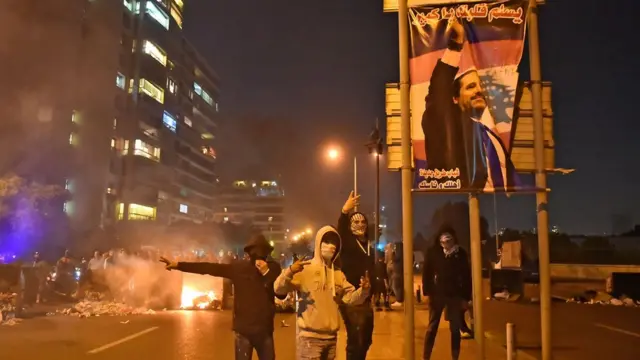 المتظاهرون اللبنانيون