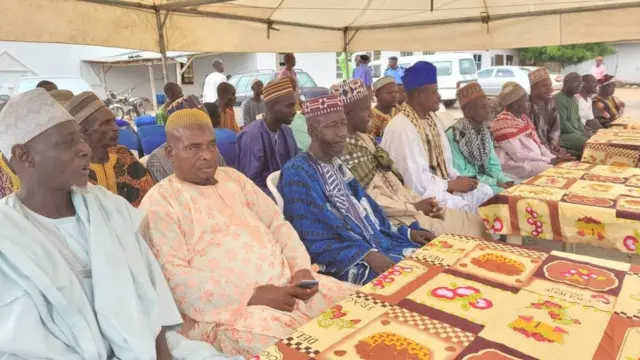 Awọn eekan nibi ipade naa