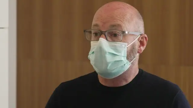 格拉德表示，当时自己只是觉得膀胱有点小问题，并无其他症状。