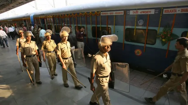 মৈত্রী এক্সপ্রেস, ২০০৮ সালের ১৪ই এপ্রিল উদ্বোধনের দিনে।