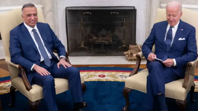 হোয়াইট হাউজে ইরাকী প্রধানমন্ত্রী মুস্তাফা আল-কাদিমির সঙ্গে প্রেসিডেন্ট বাইডেন, জুলাই ২৬, ২০২১