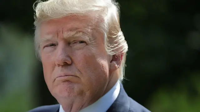 அதிபர் டிரம்ப்