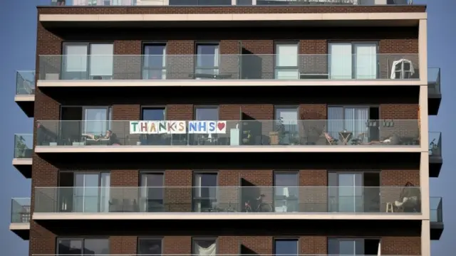 Британцы благодарят Национальную систему здравоохранения