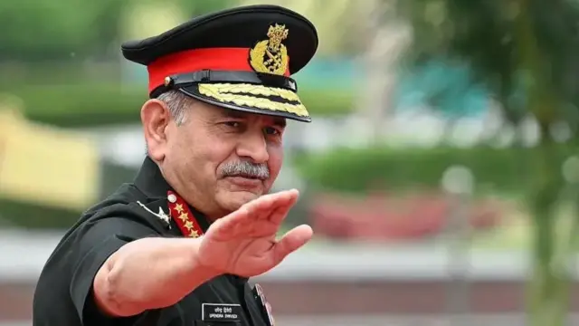 انڈین فوج کے سربراہ جنرل اوپیندر دویدی کا کہنا ہے کہ پہلگام حملے کے جواب میں پاکستانی علاقوں میں کیا جانے والا 'آپریشن سندور' کسی روایتی مشن سے مختلف تھا