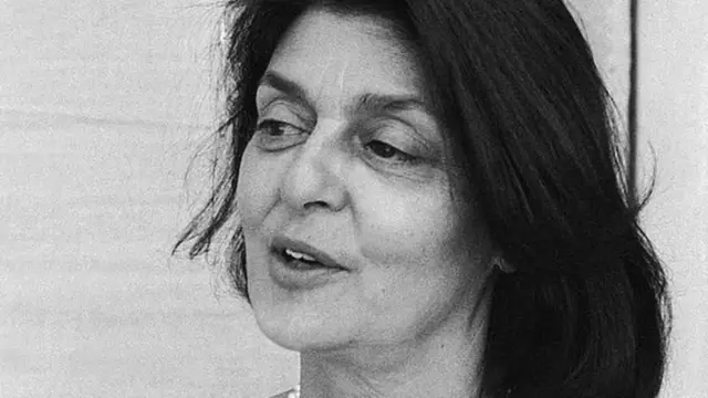 எமர்ஜென்சி வரலாறு, இந்திரா காந்தி, இரண்டு ராணிகள் 