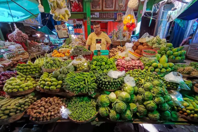 రిజర్వ్ బ్యాంక్, వడ్డీ రేట్లు, ద్రవ్యోల్బణం, అధిక వడ్డీ, సీనియర్ సిటిజన్లు, ఫిక్స్డ్ డిపాజిట్లు, పర్సనల్ లోన్