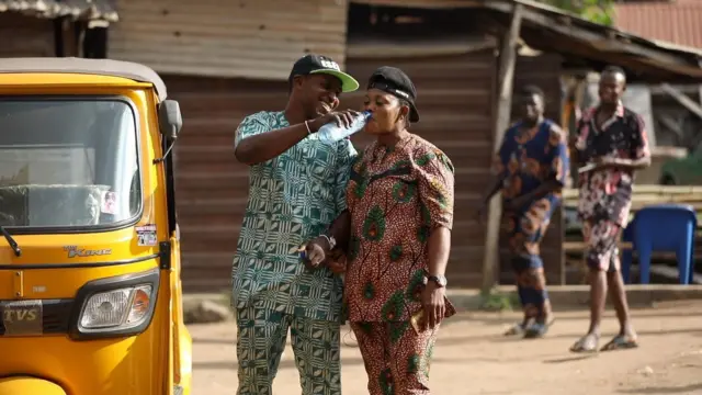 Olukoya ati Adenike Akinbo