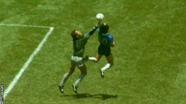 Maradonin gol rukom protiv Engleske 
