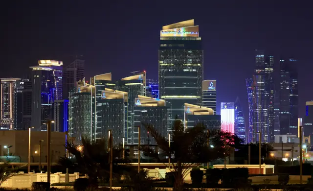 La sede de la compañía petrolera estatal QatarEnergy, en Doha, Qatar, el 2 de marzo de 2026.