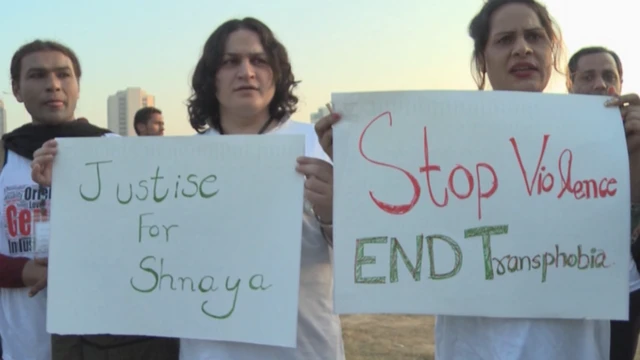 خواجہ سرا شنایا کے حق میں مظاہرہ