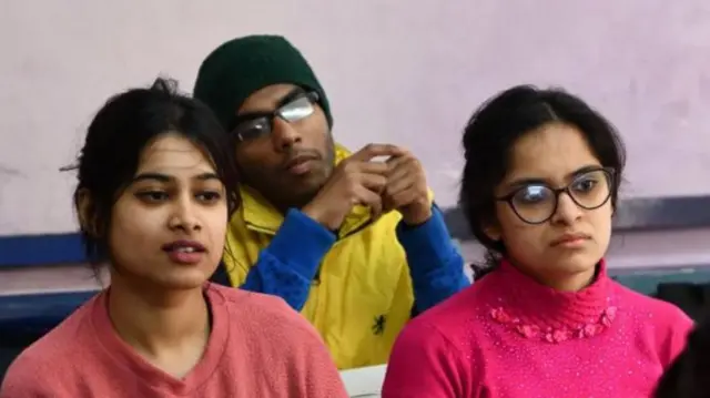 కెనడాలో మోసపోయిన విద్యార్థలు 