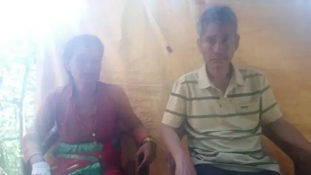 इजरेलमा हमासको आक्रमणमा परेर ज्यान गुमाएका सल्यानका प्रवेश भण्डारीका मातापिता 