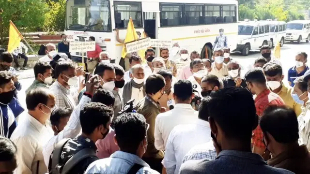 ખેડૂતોના આંદોલનના સમર્થનમાં ગુજરાત કૉંગ્રેસ દ્વારા ધરણાં