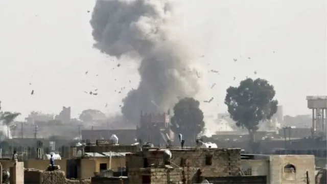 সাক্ষাৎকারে লেবাননের তথ্যমন্ত্রী জর্জ কোরদানিকে বলতে শোনা যায় যে, ইয়েমেন যুদ্ধে সৌদি আরব এবং সংযুক্ত আরব আমিরাত আগ্রাসন চালিয়েছে।