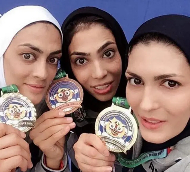 خواهران منصوریان