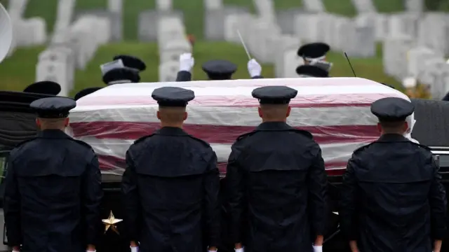 2001થી અત્યાર સુધી અફઘાનિસ્તાનમાં 3,500 સૈનિકોનાં મૃત્યુ થયાં હતાં, જે પૈકી બે તૃતીયાંશ અમેરિકન હતા