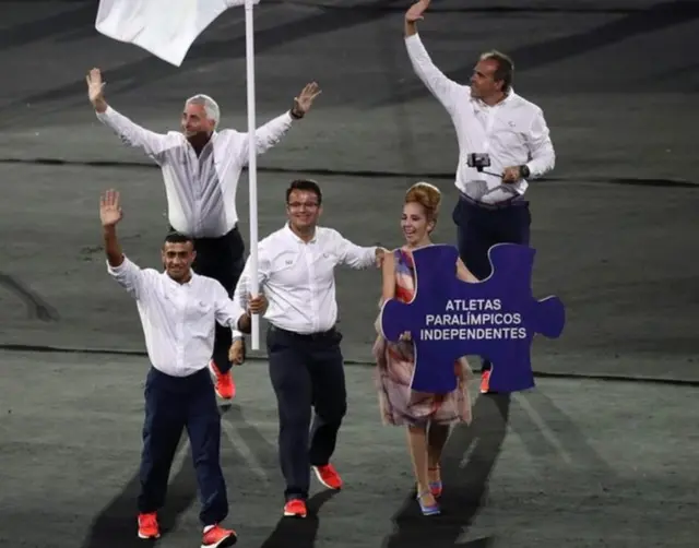 السباح السوري الاجئ إبراهيم الحسين