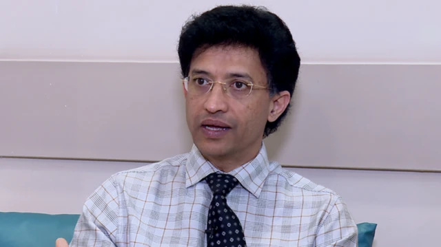 जागतिक कॅन्सर दिनानिमित्त बीबीसी तमिळने लोकांच्या मूलभूत शंकांचं निरसन करण्यासाठी कॅन्सर सर्जन डॉ. अय्यप्पन यांच्याशी संवाद साधला.