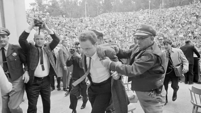 Задержание лидера "Движения за свободу слова" Марио Савио