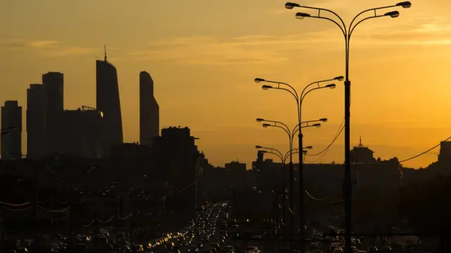 Вечерний город