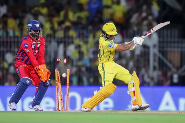 இந்த சீசனில் ருதுராஜ் கெய்க்வாட் 123.44 என்ற ஸ்டிரைக் ரேட்டில் விளையாடினார்