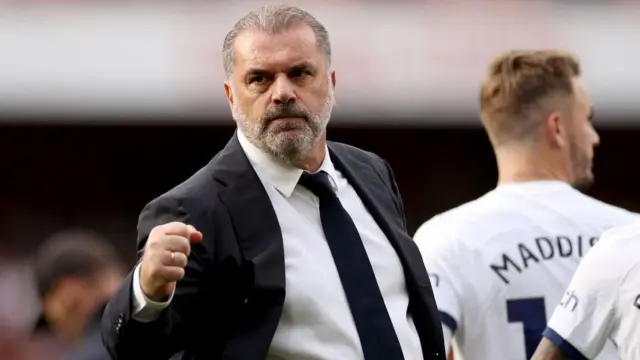 سرمربی تاتنهام