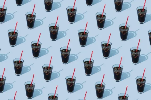 માઇગ્રેન કેવી રીતે થાય, માઇગ્રેનથી કેવી રીતે રાહ મળે, કોલા અને ફ્રાઇથી માઇગ્રેનમાં રાહત મળે, બીબીસી ગુજરાતી આંતરરાષ્ટ્રીય સમાચાર