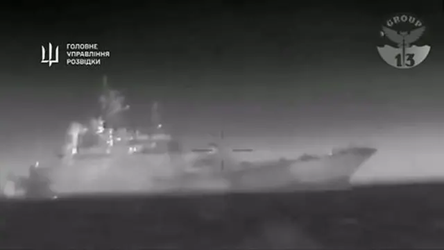 युक्रेनी सेनाले समुद्रीड्रोनले रुसी पानीजहाजमा आक्रमण गरिरहेको देखिने भिडिओ सामाजिक सञ्जालमा सार्वजनिक गरेको छ 