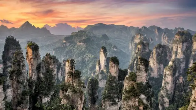 ظهرت كتابة النوشو في القرى الصغيرة المعزولة القابعة بين جبال مقاطعة هونان جنوب شرقي الصين ووديانها