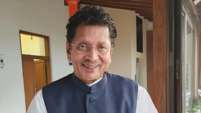 दीपक केसरकर
