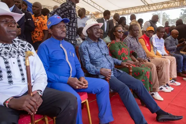 Raila Odinga iyo siyaasiyiinta xisbigiisa