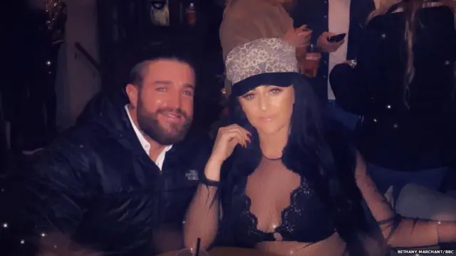 Stefan Carr and Bethany Marchant, ਘਰੇਲੂ ਹਿੰਸਾ