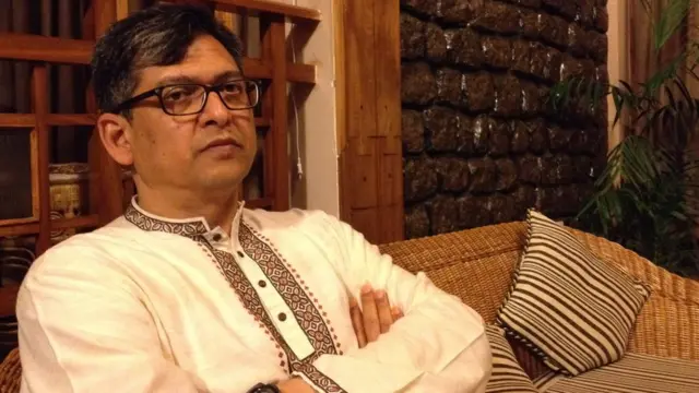 মুক্তির পর দ্রুত দেশে ফিরতে চান সালাহ উদ্দিন আহমেদ - BBC News বাংলা