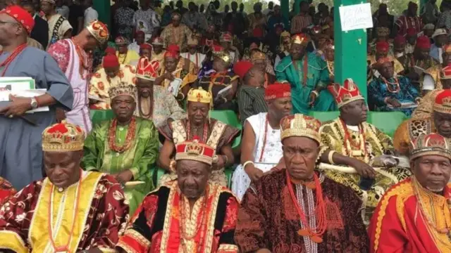 Ndị okenye na ndị ọchịchị ala Igbo 
