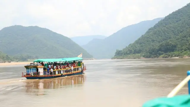 పాపికొండలు