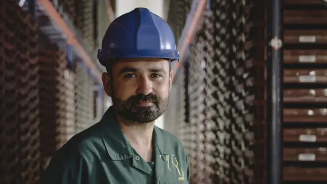 잉섹트(Ynsect)의 위베르는 밀웜 단백질 분말이 가공 처리가 적게 된 식품이라고 했다