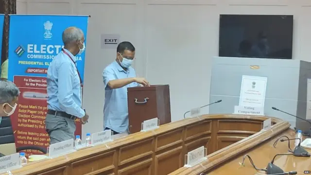 ਦਿੱਲੀ ਦੇ ਮੁੱਖ ਮੰਤਰੀ ਅਰਵਿੰਦ ਕੇਜਰੀਵਾਲ