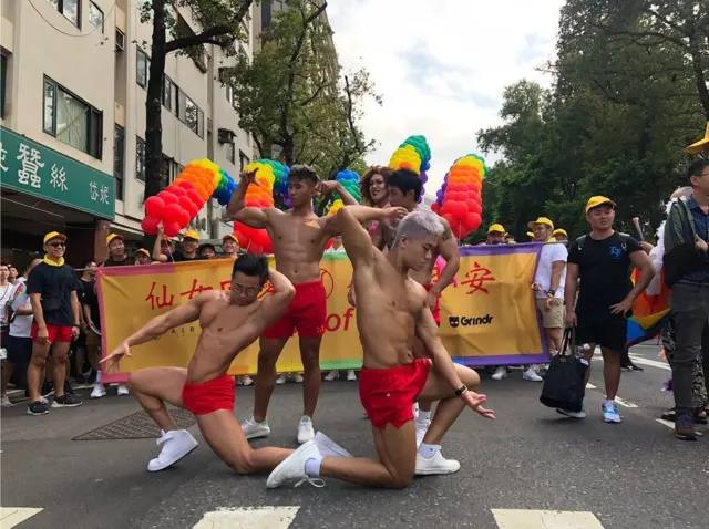 台北举行"2019台湾同志游行"