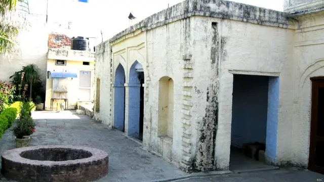 భగత్‌సింగ్ ఇల్లు లోపలి మార్గాలు / Bhagat singh