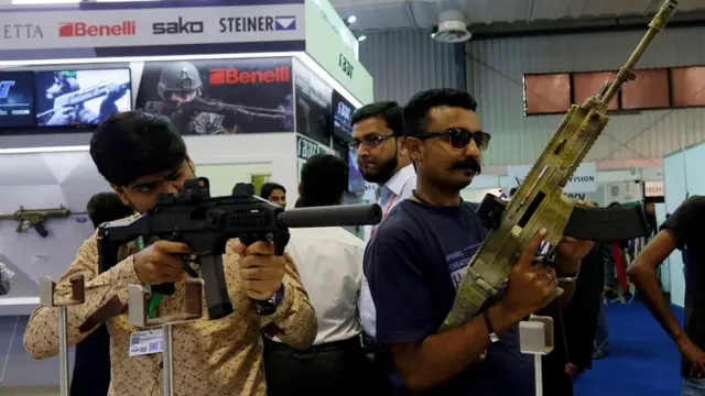 اسلحے کی نمائش