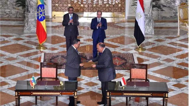 ሚኒስትር ጉዳያት ወፃኢ ዶ/ር ወርቅነህ ገበየሁን ሚኒስትር ጉዳያት ወፃኢ ግብፂ ሳሜህ ሽኩሪን