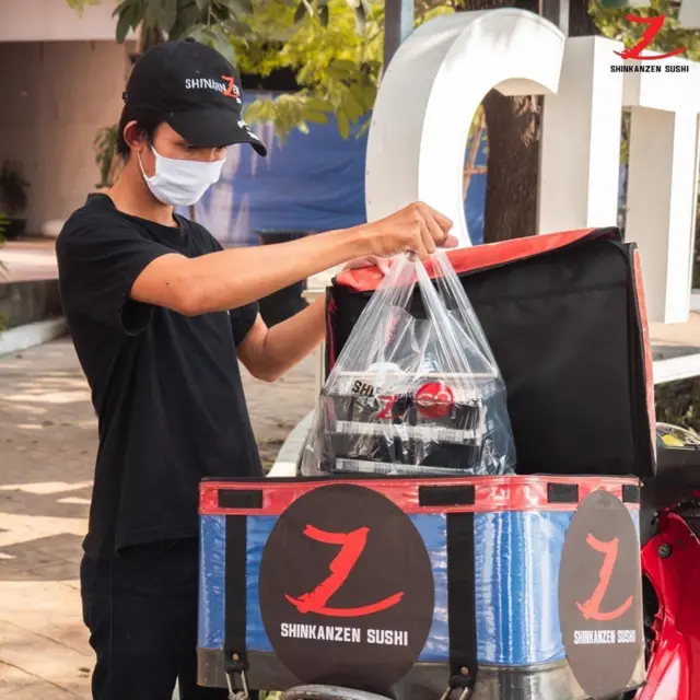 facebook/shinkanzen sushi