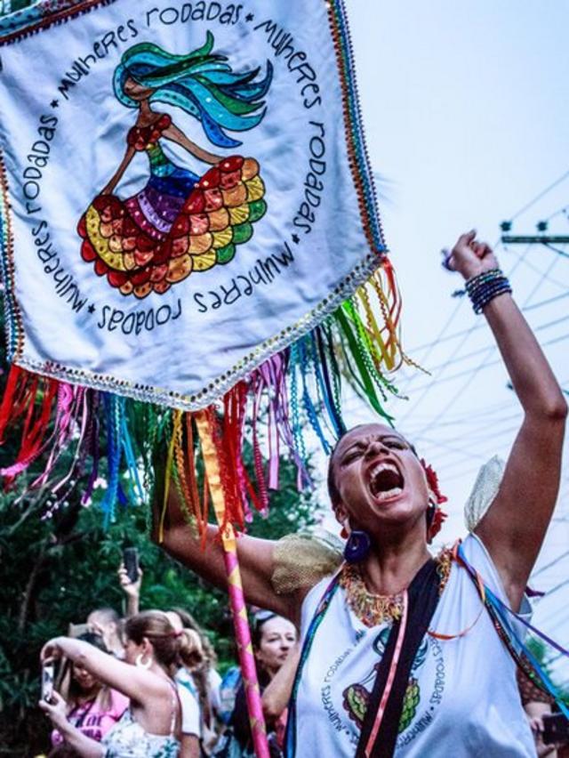 Desfile do Mulheres Rodadas