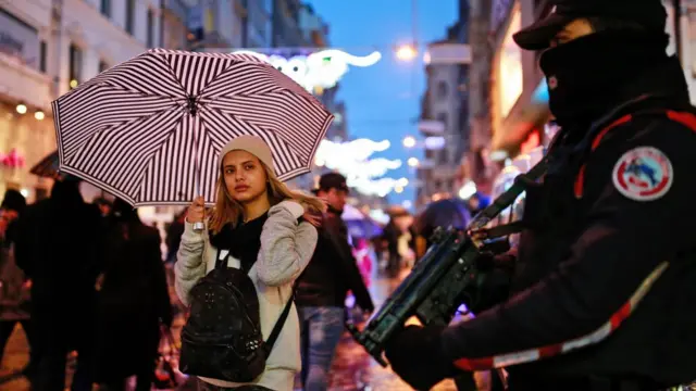 トルコのイスタンブール市内で（31日）