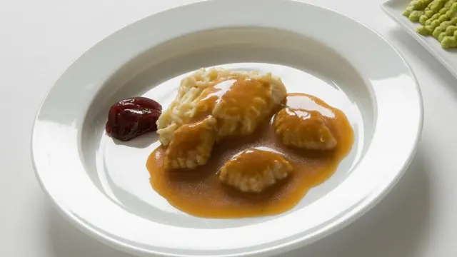 3D प्रिटेंड खाना